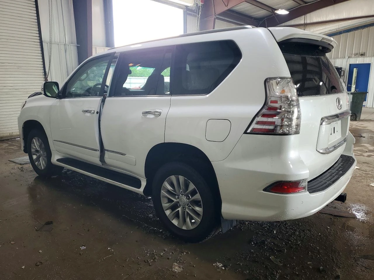 Lexus GX 460 ОПЦИЯ ЗА АВТОКРЕДИТ, снимка 2 - Автомобили и джипове - 54930196