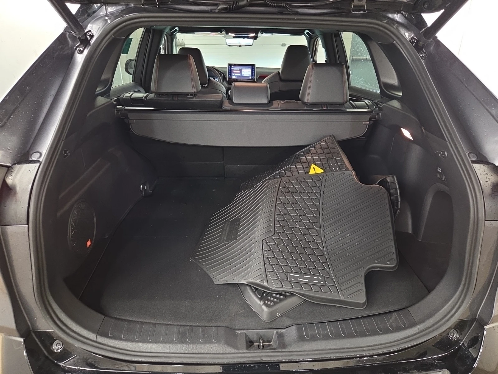 Toyota Rav4 PRIME, снимка 15 - Автомобили и джипове - 54994531