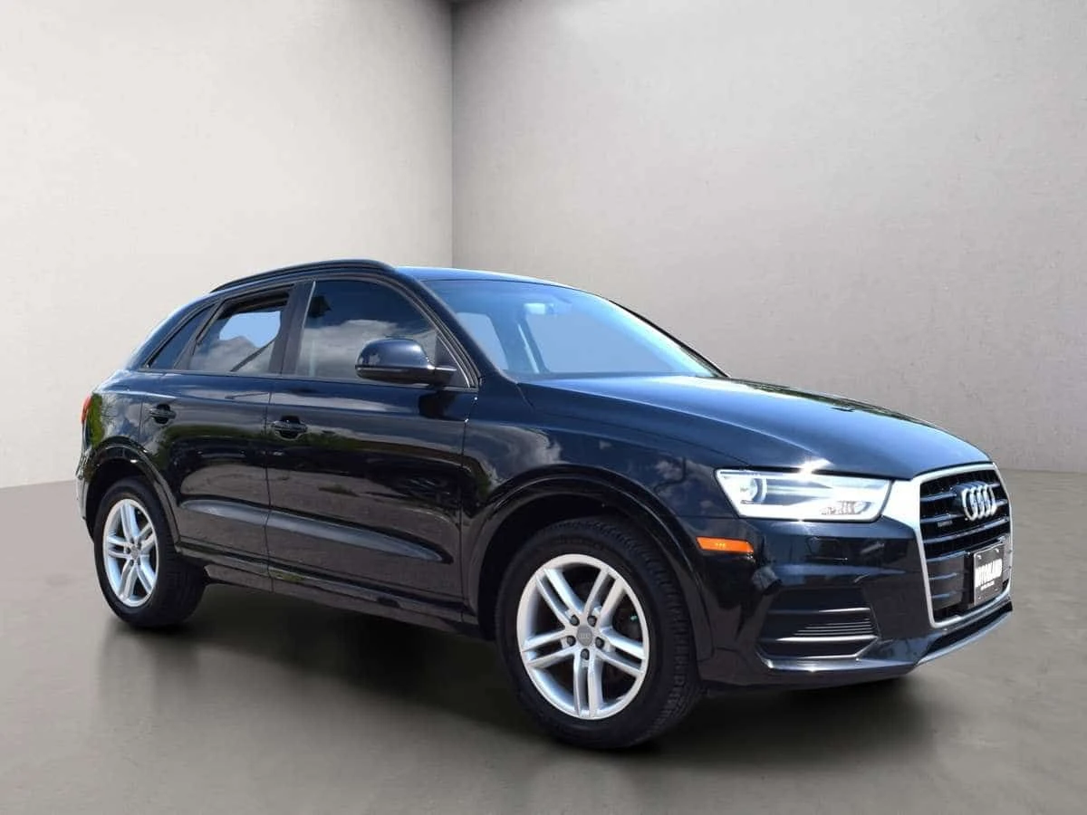 Audi Q3  АВТОКРЕДИТ * ГЛАВНО ПРЕДСТАВИТЕЛСТВО, снимка 3 - Автомобили и джипове - 55390148