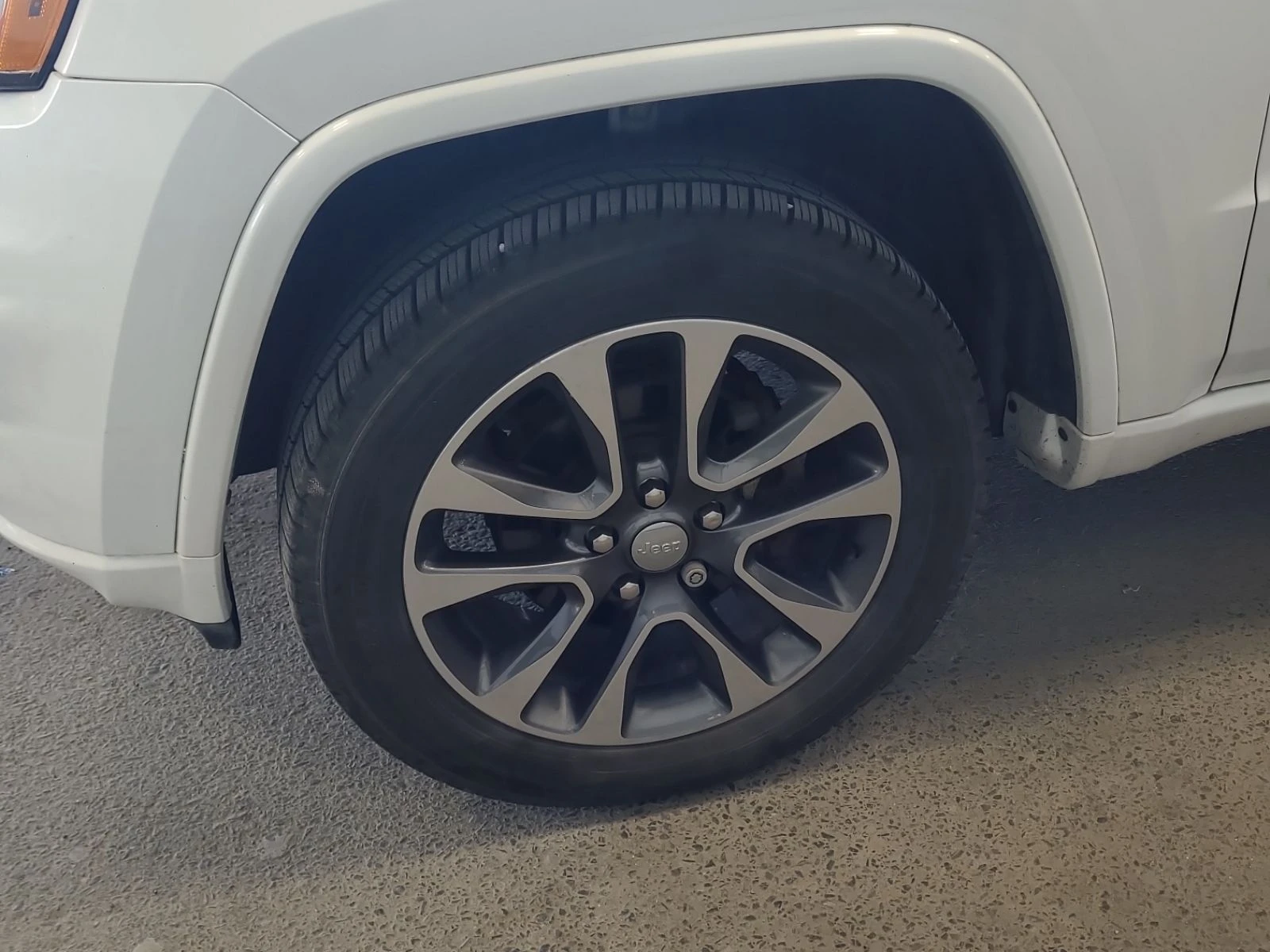 Jeep Grand cherokee * OVERLAND * АВТОКРЕДИТ БЕЗ ПЪРВОНАЧАЛНА ВНОСКА* , снимка 6 - Автомобили и джипове - 55693172