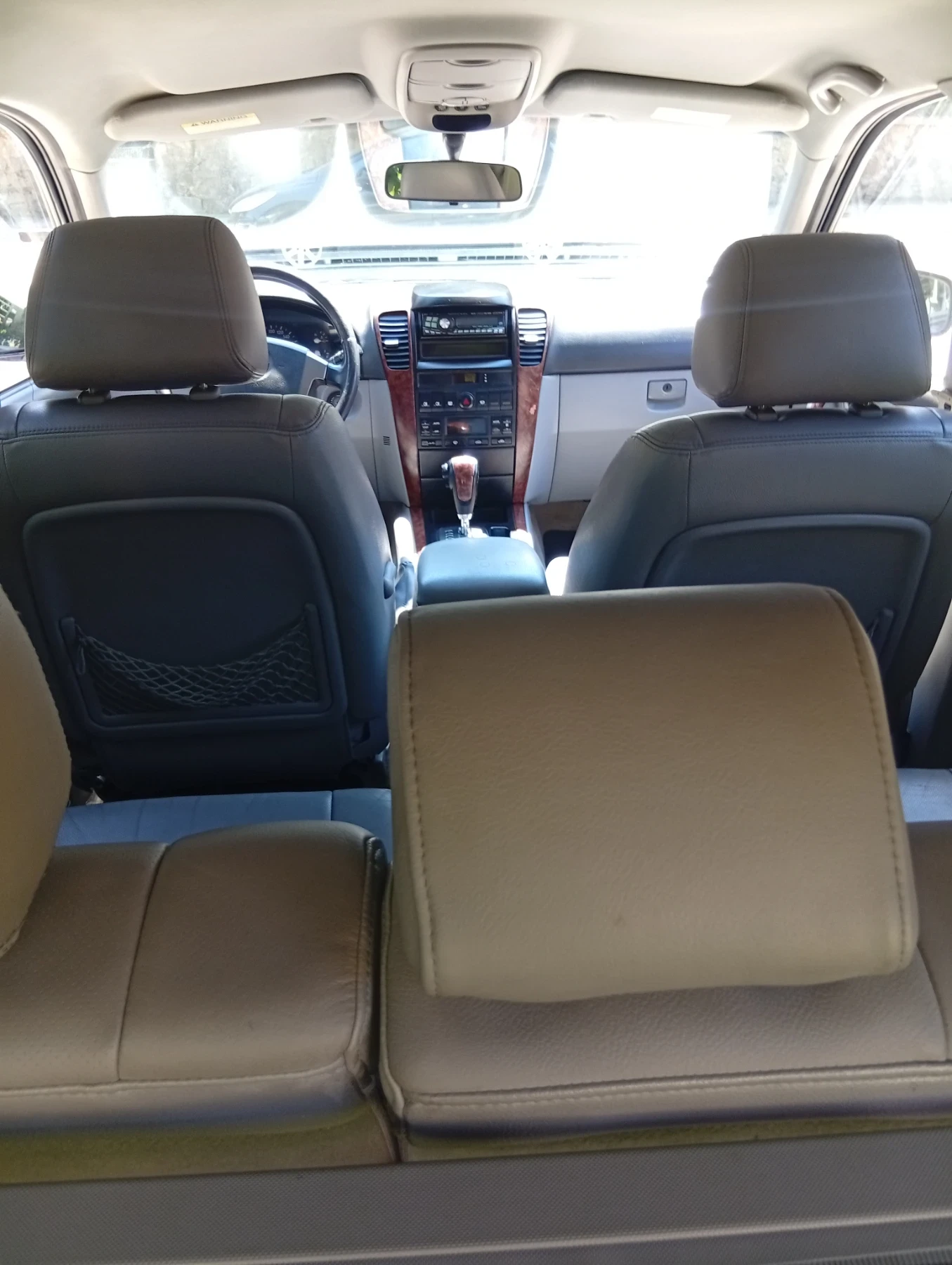 Kia Sorento 2.5 CRDI, снимка 8 - Автомобили и джипове - 55704476