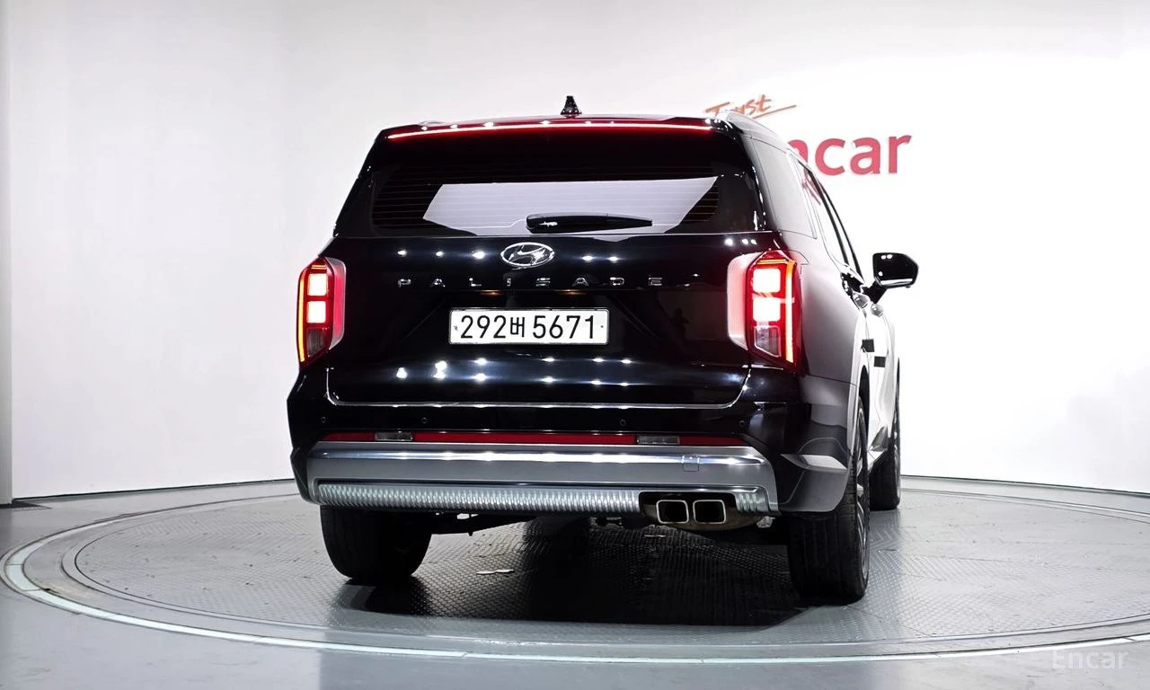 Hyundai Palisade 3.8* CALIGRAPHY* ОБДУХВАНЕ* ХЕДЪП* МАСАЖ* LANE* AS, снимка 4 - Автомобили и джипове - 55753801