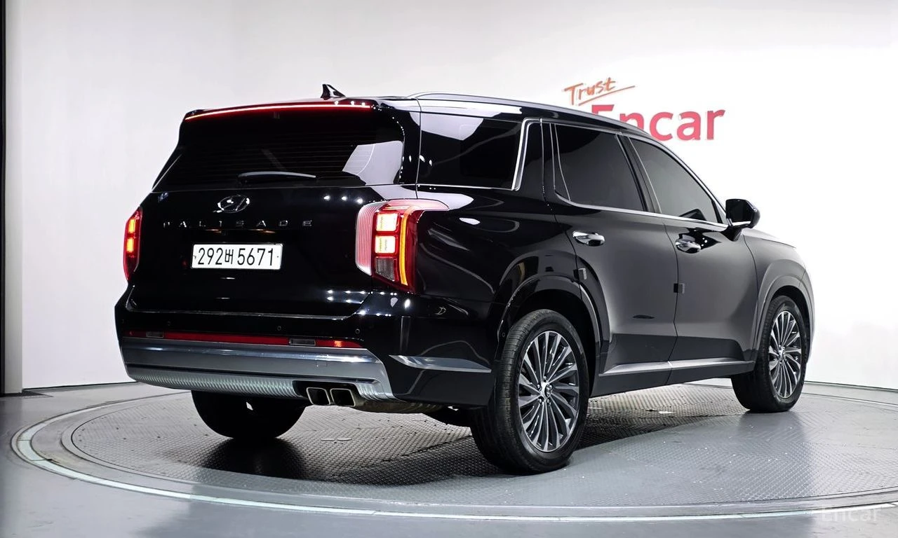 Hyundai Palisade 3.8* CALIGRAPHY* ОБДУХВАНЕ* ХЕДЪП* МАСАЖ* LANE* AS, снимка 2 - Автомобили и джипове - 55753801