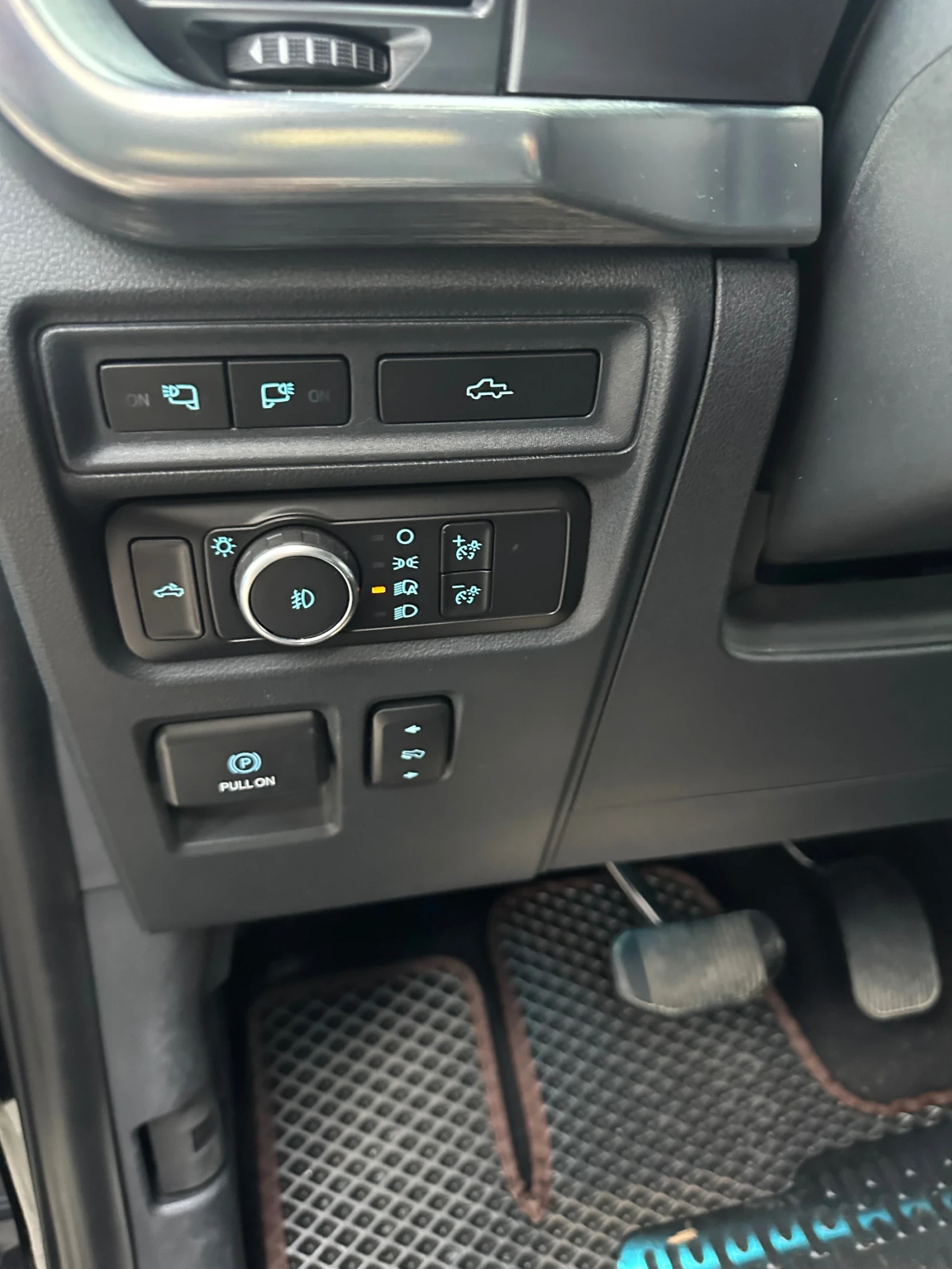 Ford F150 5.0 Lariat, снимка 7 - Автомобили и джипове - 56277678