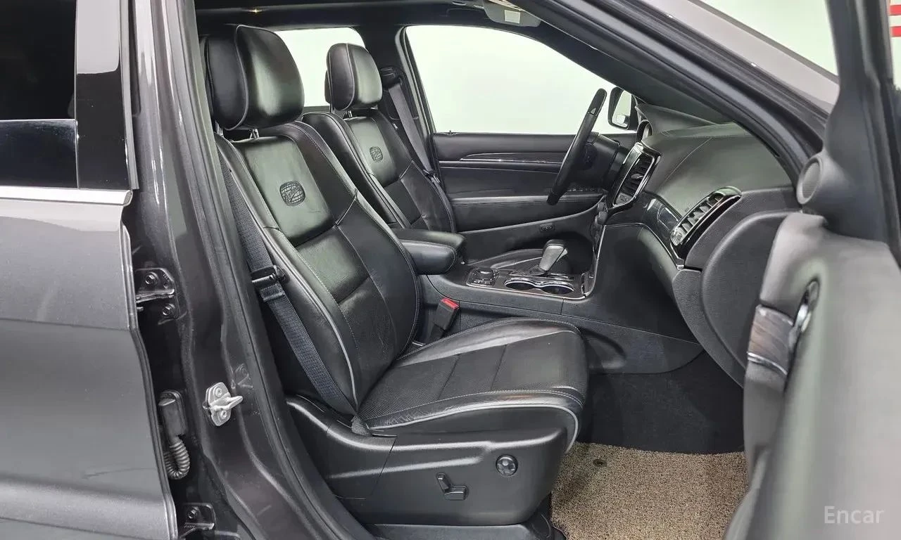 Jeep Grand cherokee, снимка 13 - Автомобили и джипове - 56706807