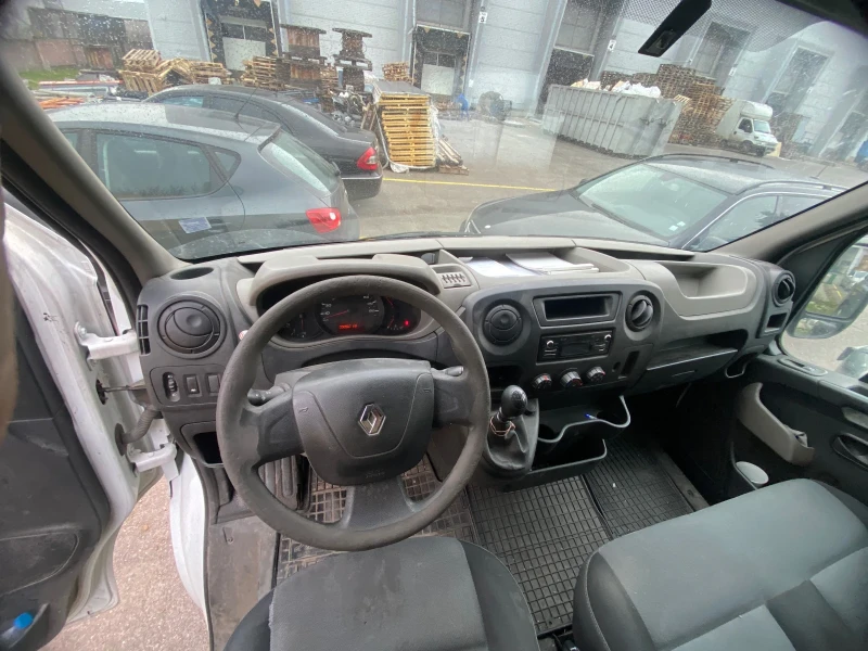 Renault Master, снимка 8 - Бусове и автобуси - 53282048
