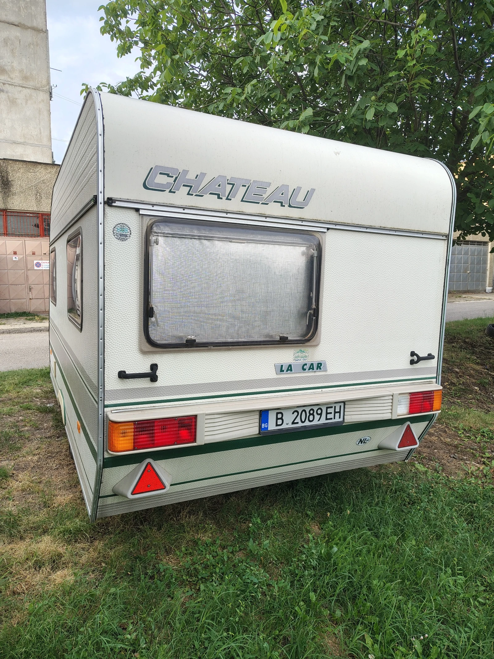 Каравана Chateau 380, снимка 11 - Каравани и кемпери - 55713530