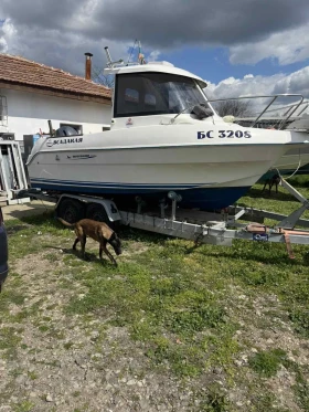 Моторна яхта Quicksilver 500