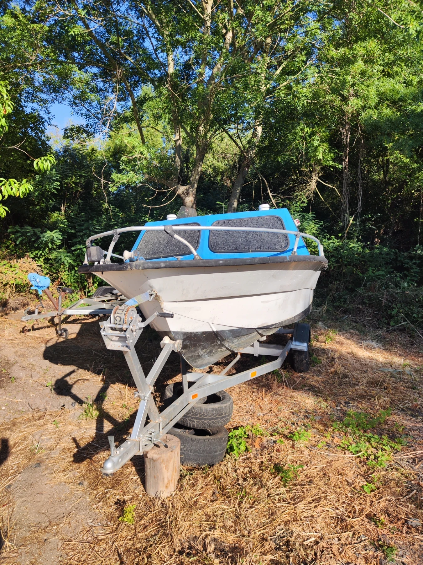  Wieker | Mobile.bg   2