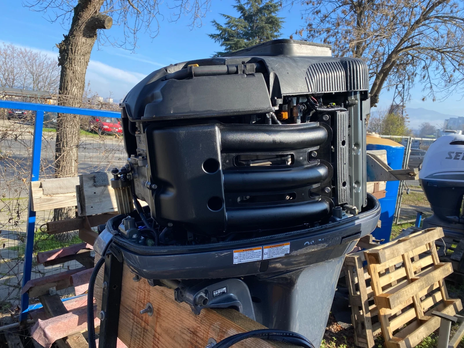 Извънбордов двигател Yamaha F250 - изображение 2