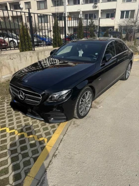 Mercedes-Benz E 220 W-213 AMG-LINE, снимка 2