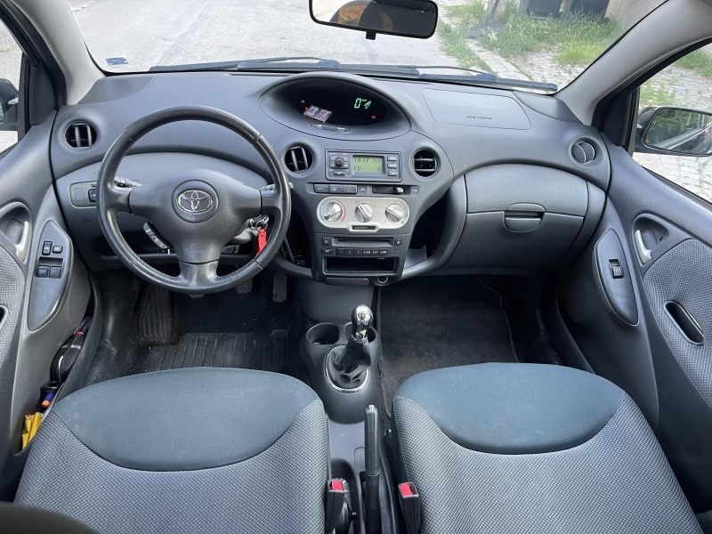 Toyota Yaris 1.4 D-4D, снимка 6 - Автомобили и джипове - 47232169