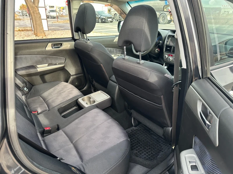 Subaru Forester 2.0 i Gaz , снимка 7 - Автомобили и джипове - 48048628