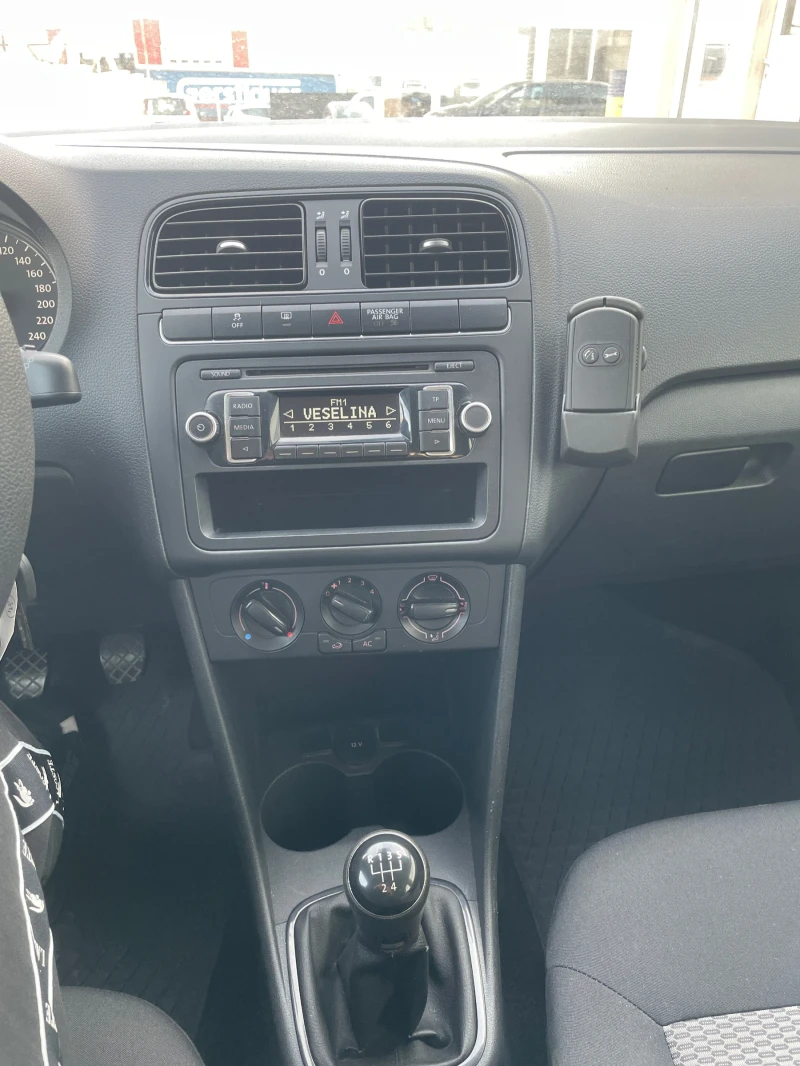 VW Polo TDI, снимка 10 - Автомобили и джипове - 49534634