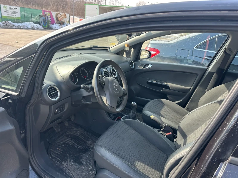 Opel Corsa 1.3CDTI, снимка 5 - Автомобили и джипове - 49303457