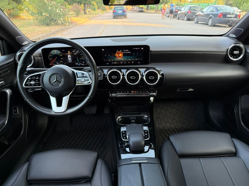 Mercedes-Benz A 220 4MATIC FULL, снимка 13 - Автомобили и джипове - 50819179