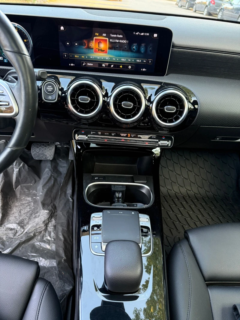 Mercedes-Benz A 220 4MATIC FULL, снимка 11 - Автомобили и джипове - 50819179