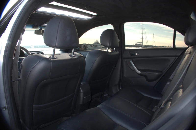 Honda Accord 2.4 i-vtec | РЕАЛНИ КИЛОМЕТРИ | СЕРВИЗНА ИСТОРИЯ , снимка 9 - Автомобили и джипове - 52249549