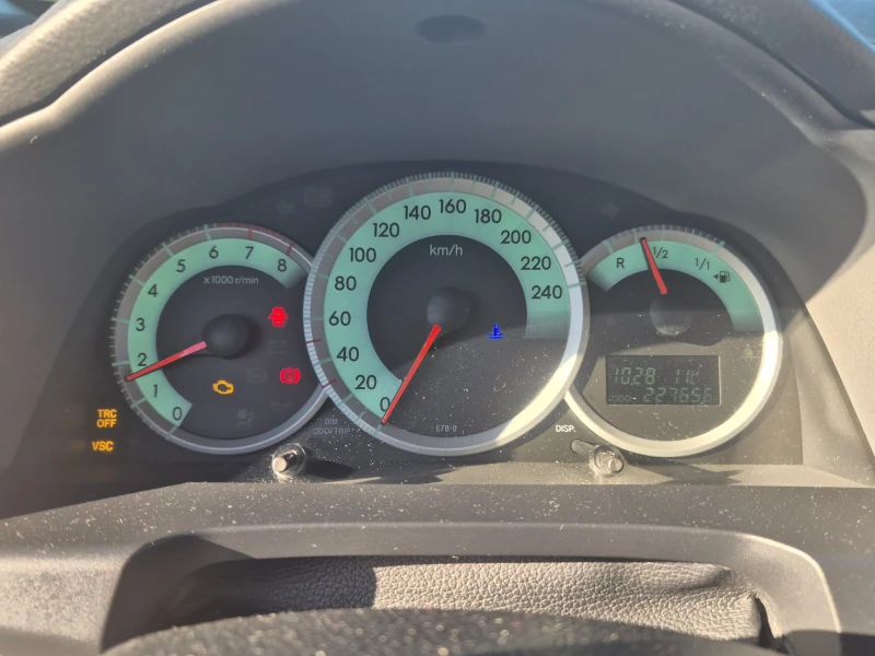 Toyota Corolla verso, снимка 6 - Автомобили и джипове - 52393796