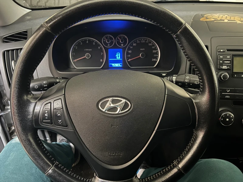 Hyundai I30 1.4i ФЕЙСЛИФТ на 76 000 км, снимка 8 - Автомобили и джипове - 52435317