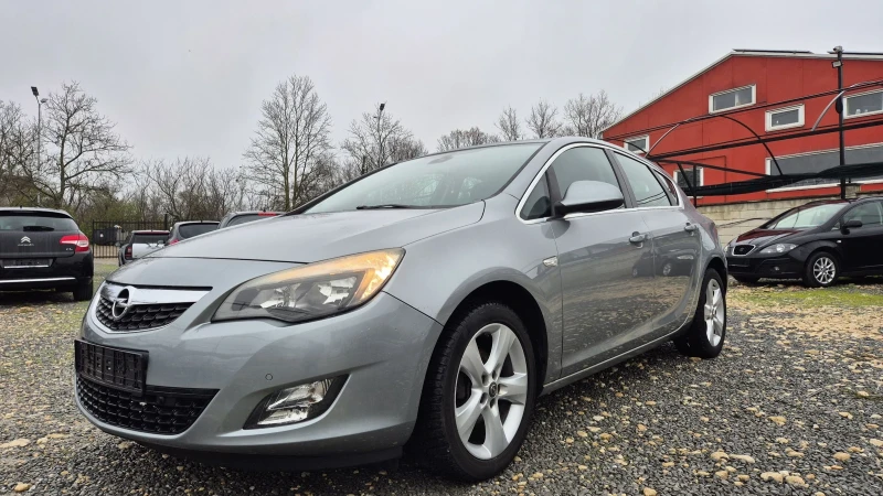 Opel Astra 1.4 NAVIGACIA, снимка 3 - Автомобили и джипове - 52670460