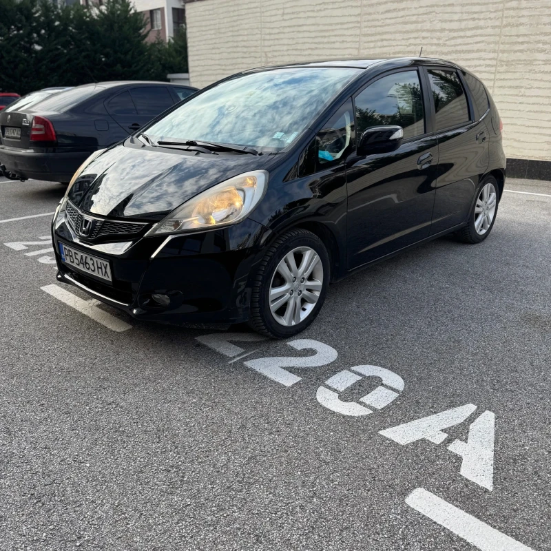 Honda Jazz 1.4 Facelift, снимка 2 - Автомобили и джипове - 52865901