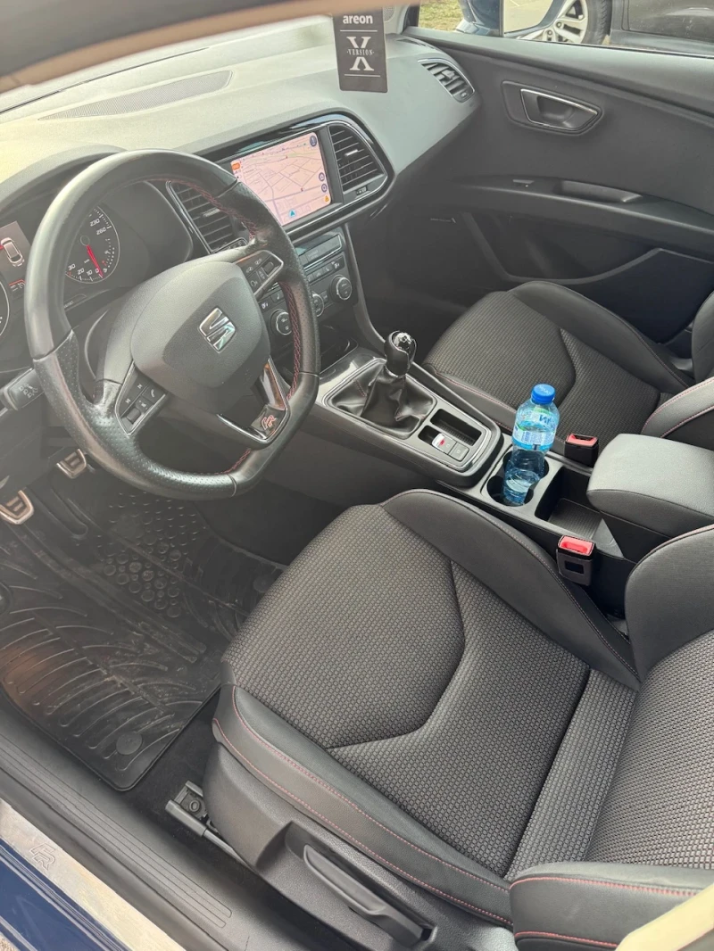Seat Leon FR Face 2.0TDI 150PS 6МТ Distronic, снимка 5 - Автомобили и джипове - 52975567