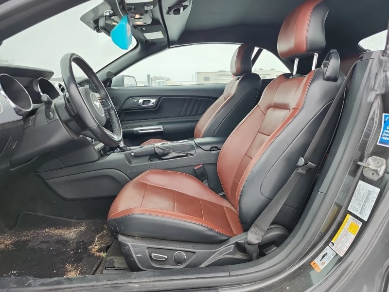 Ford Mustang GT Premium| 5.0L| RWD| CARFAX| 2 Keys| , снимка 8 - Автомобили и джипове - 53507290