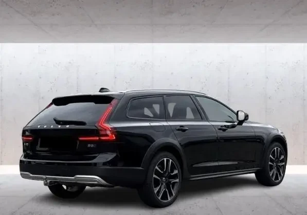 Volvo V90 Cross Country B5 = Plus = Гаранция, снимка 2 - Автомобили и джипове - 53591838