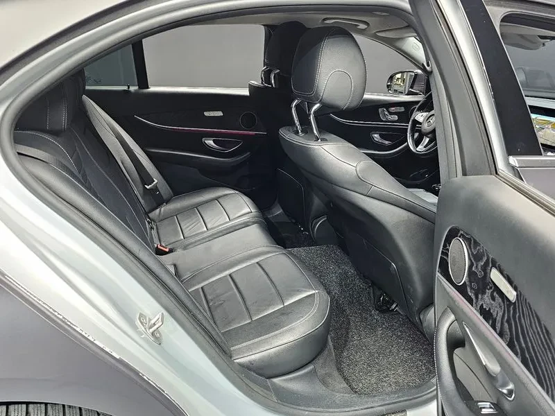 Mercedes-Benz E 220 Avantgarde - - САМО 30% АВАНС, снимка 11 - Автомобили и джипове - 55429292