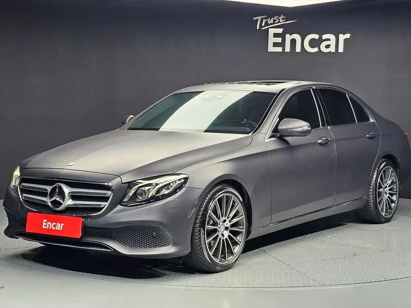 Mercedes-Benz E 220 Avantgarde - - САМО 30% АВАНС