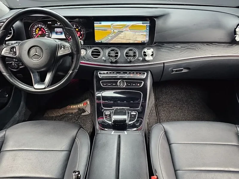 Mercedes-Benz E 220 Avantgarde - - САМО 30% АВАНС, снимка 7 - Автомобили и джипове - 55429292