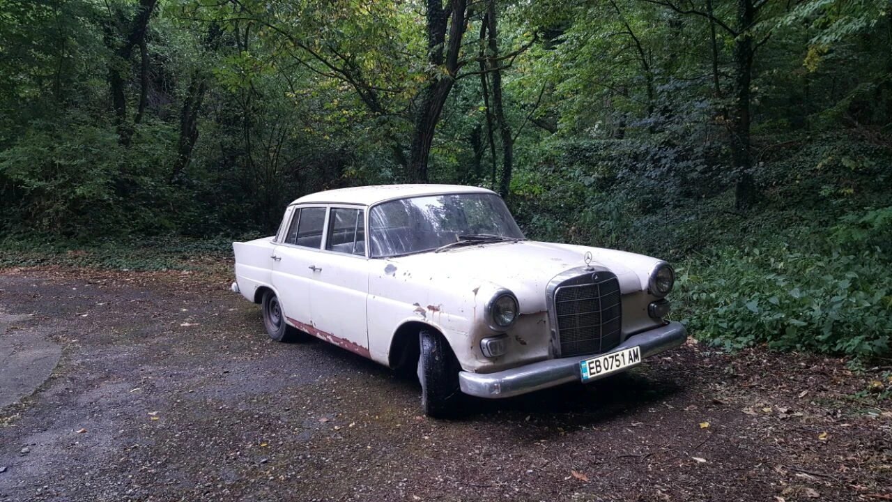 Mercedes-Benz 110, снимка 1
