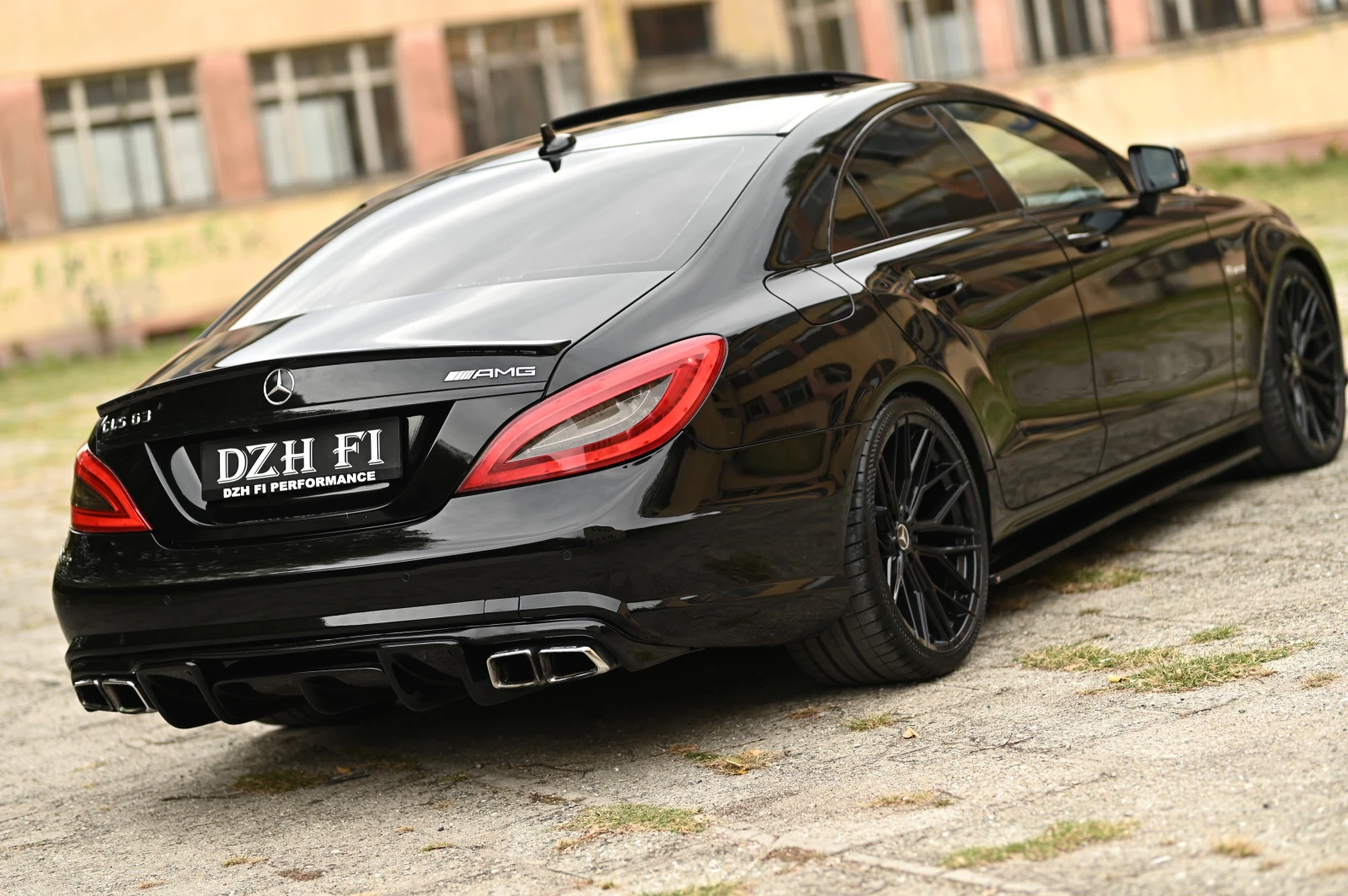 Mercedes-Benz CLS 63 AMG * DISTRONIC* HARMAN/KARDON* ШИБЕДАХ* ПОДГРЕВ* О - изображение 5