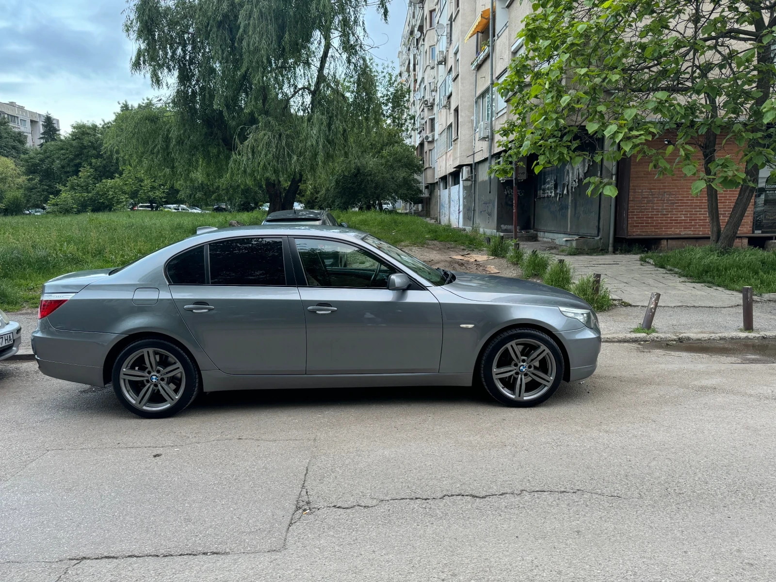 BMW 525 XI - изображение 5