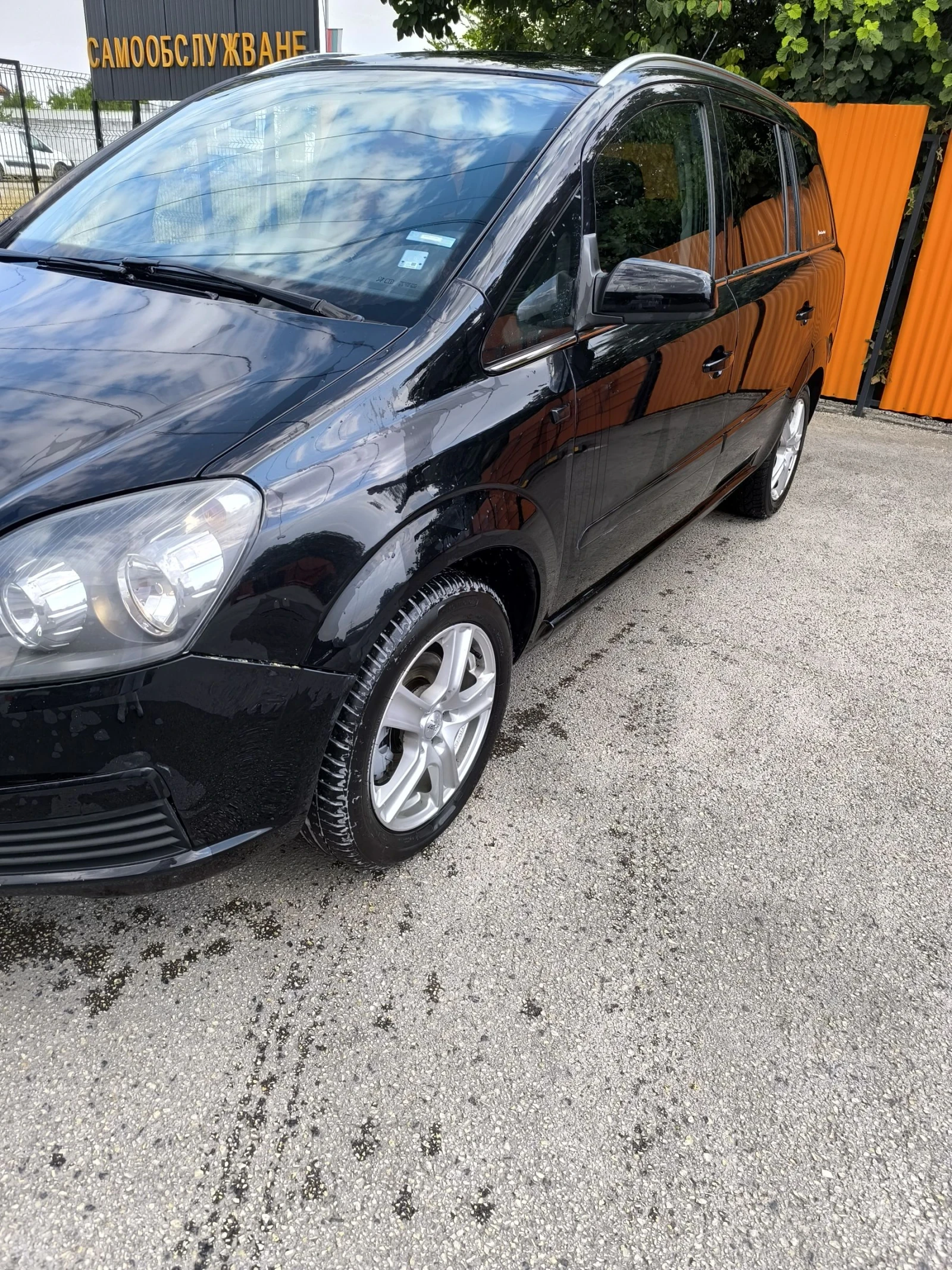 Opel Zafira 1.6 с газ - изображение 2
