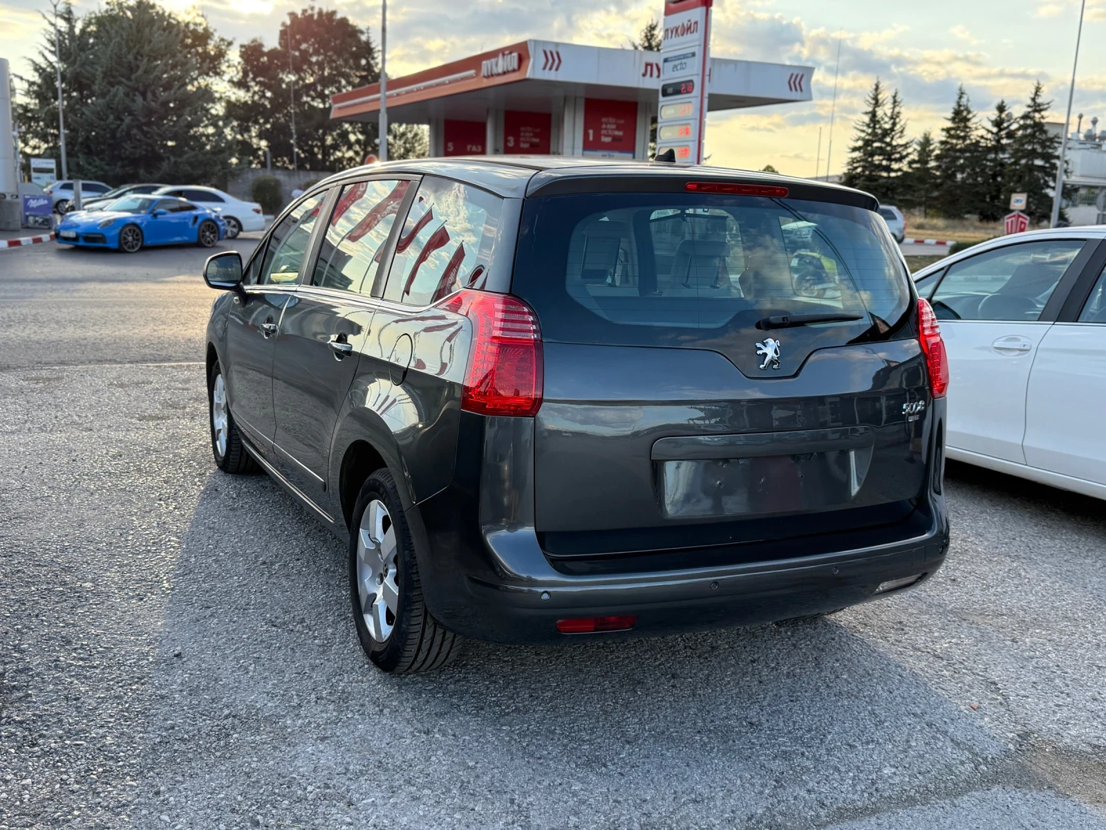 Peugeot 5008 1.6HDI  euro 5B - изображение 6