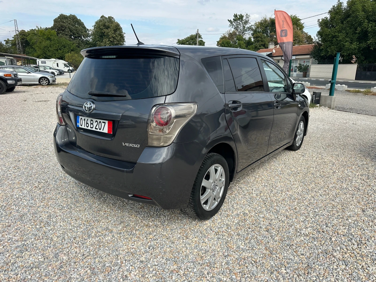 Toyota Verso 2.0 D4D 7-МЕСТЕН - изображение 6