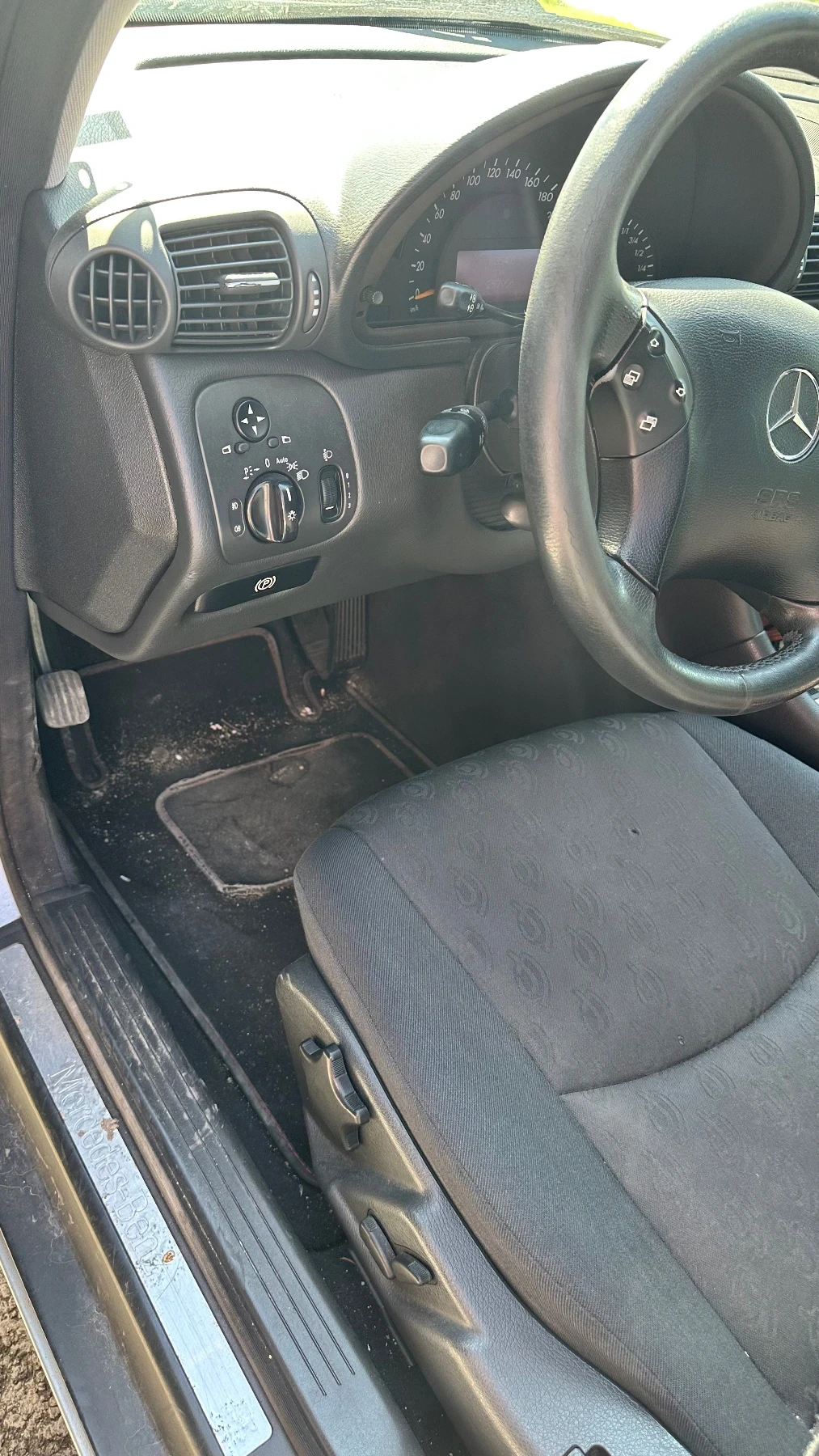 Mercedes-Benz C 180 Kompressor - изображение 8