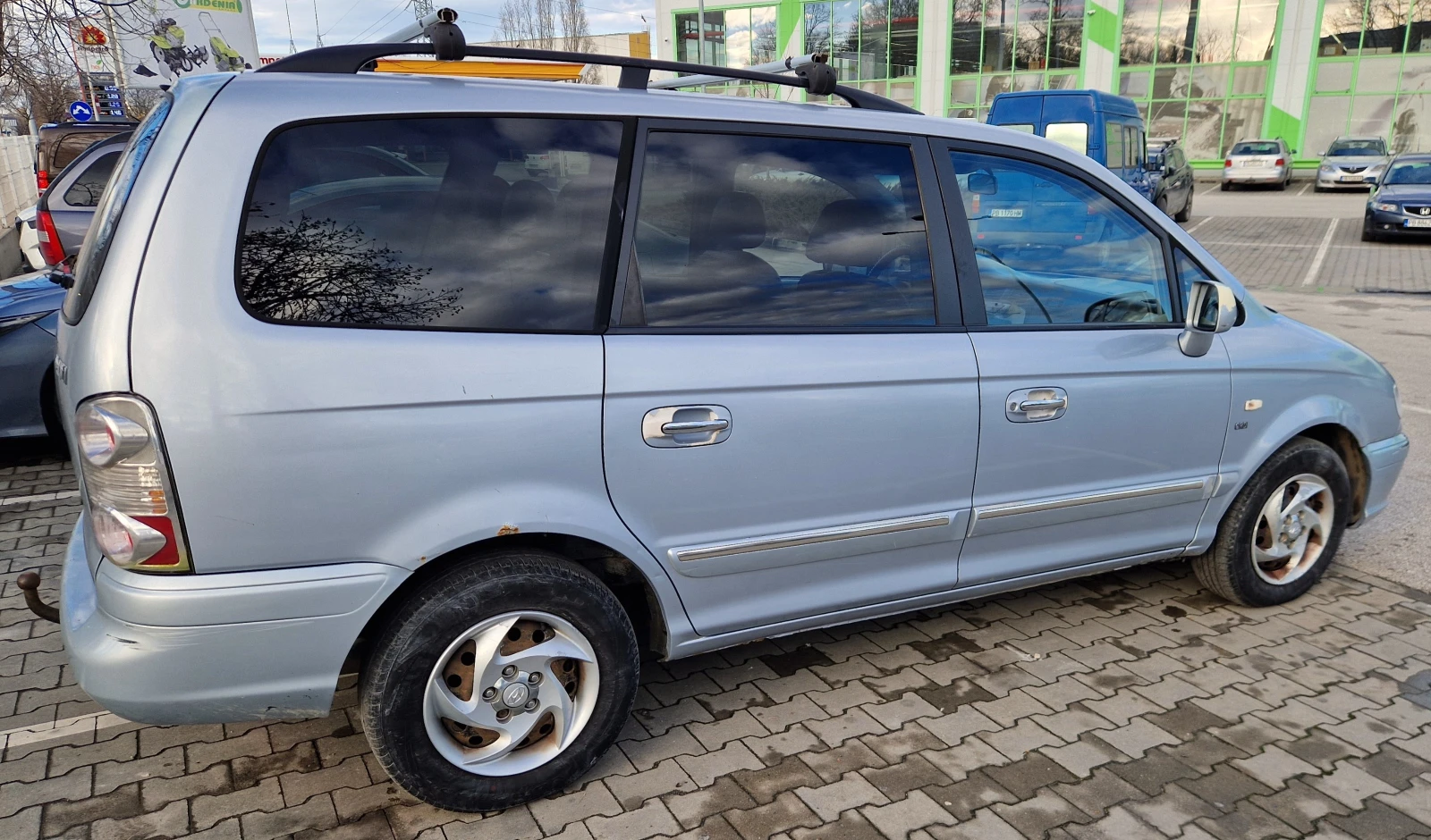 Hyundai Trajet 2.0 CRDI - изображение 9