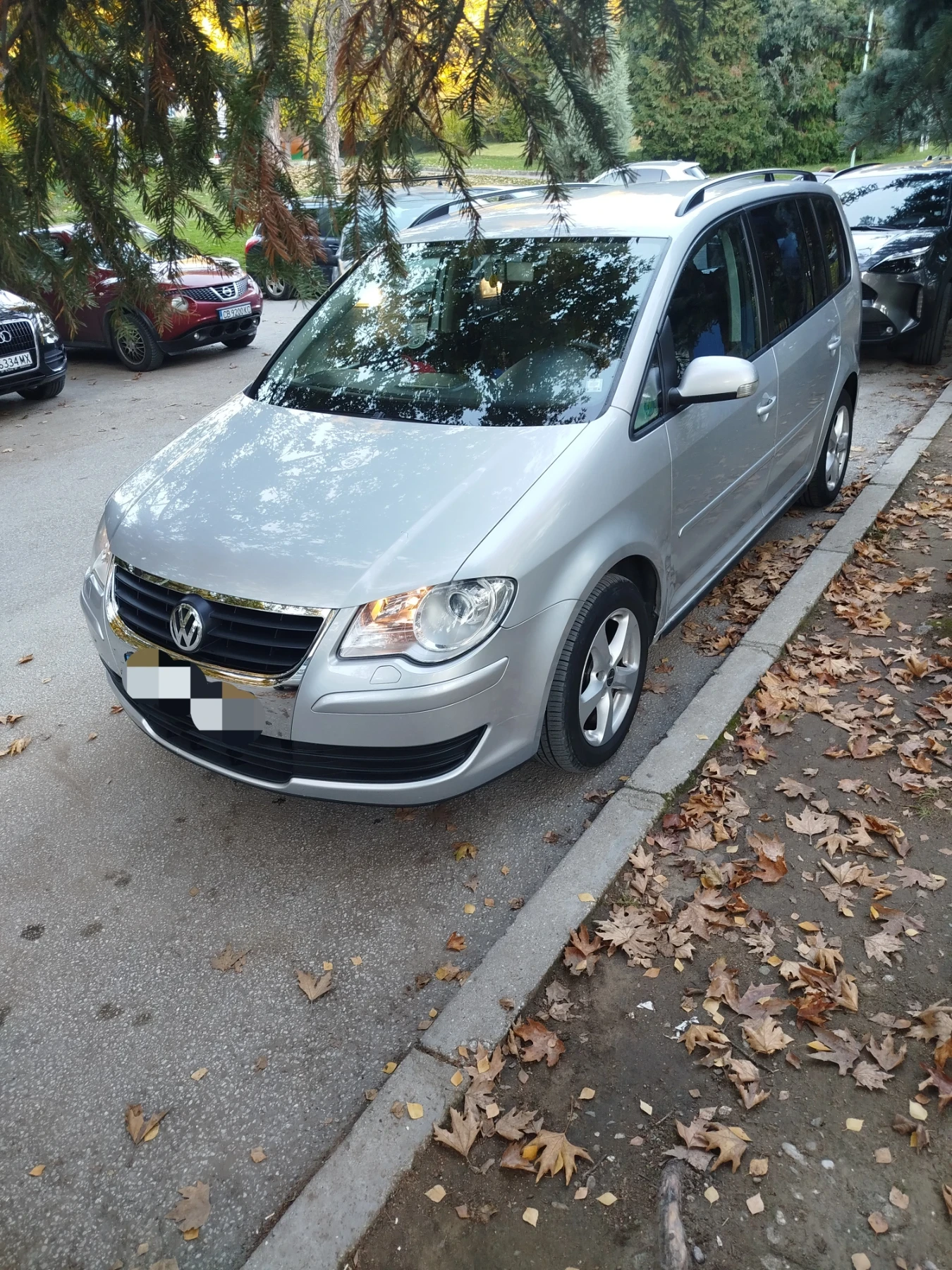 VW Touran Touran, снимка 3 - Автомобили и джипове - 54173014