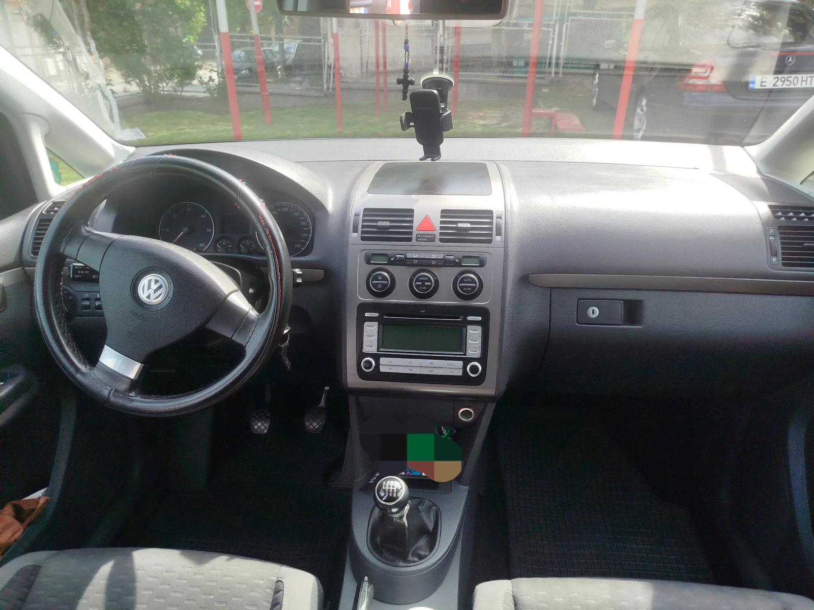 VW Touran Touran, снимка 10 - Автомобили и джипове - 54173014