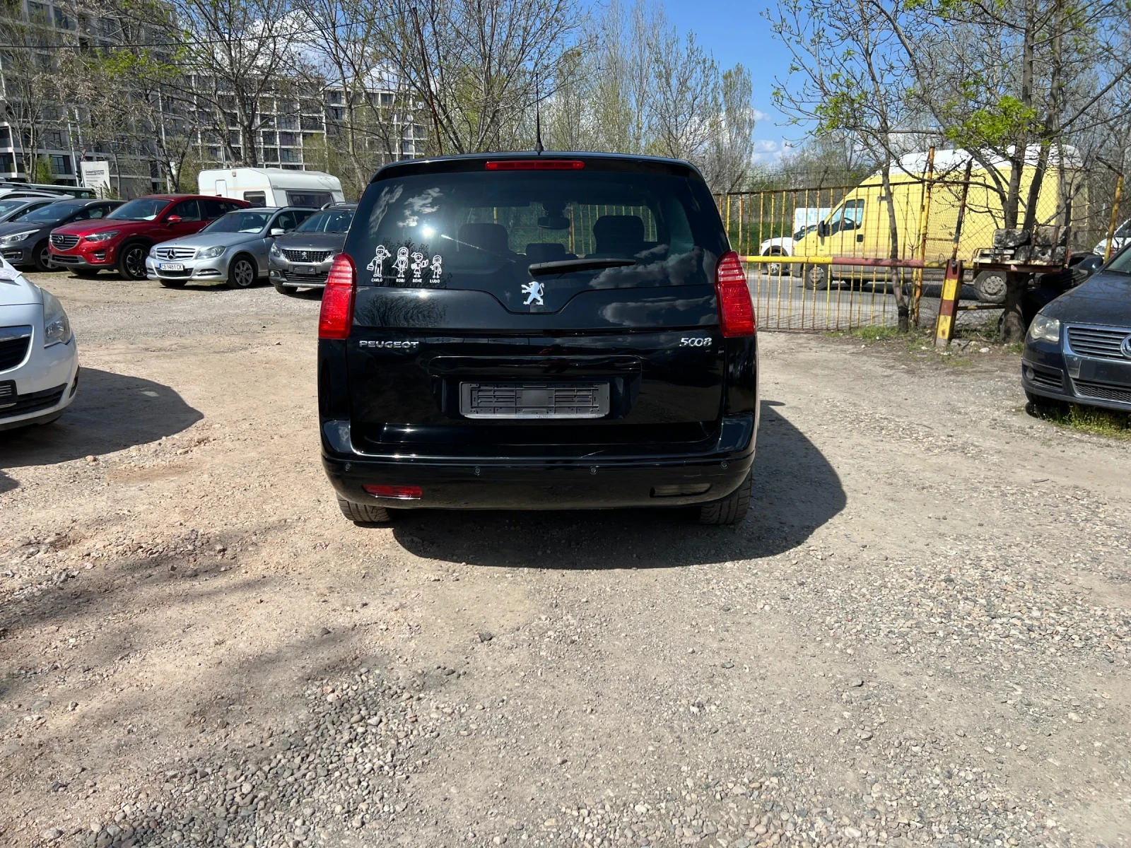 Peugeot 5008 2.0 HDI150кн, 7 места, сервизна книжка, DVD, снимка 3 - Автомобили и джипове - 54246654
