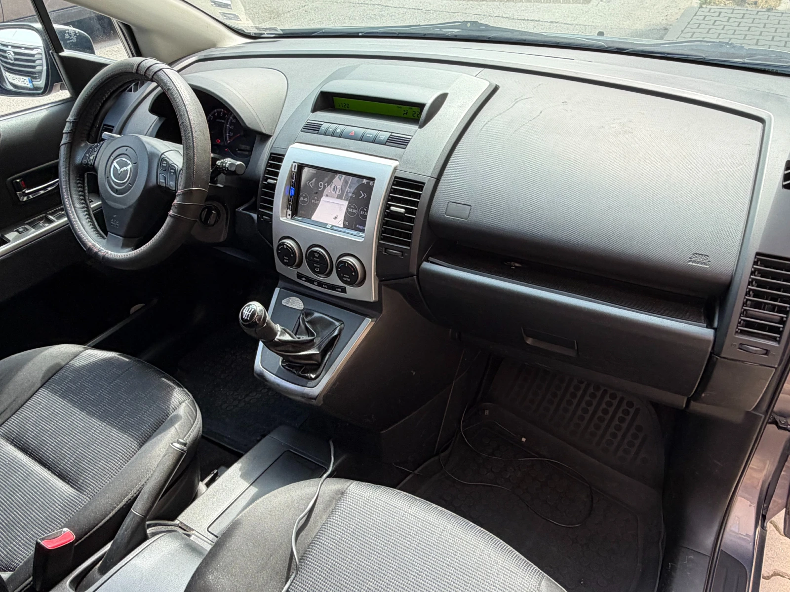 Mazda 5 2.0 CD 143k.с 6+ 1 Facelift, снимка 17 - Автомобили и джипове - 55026684