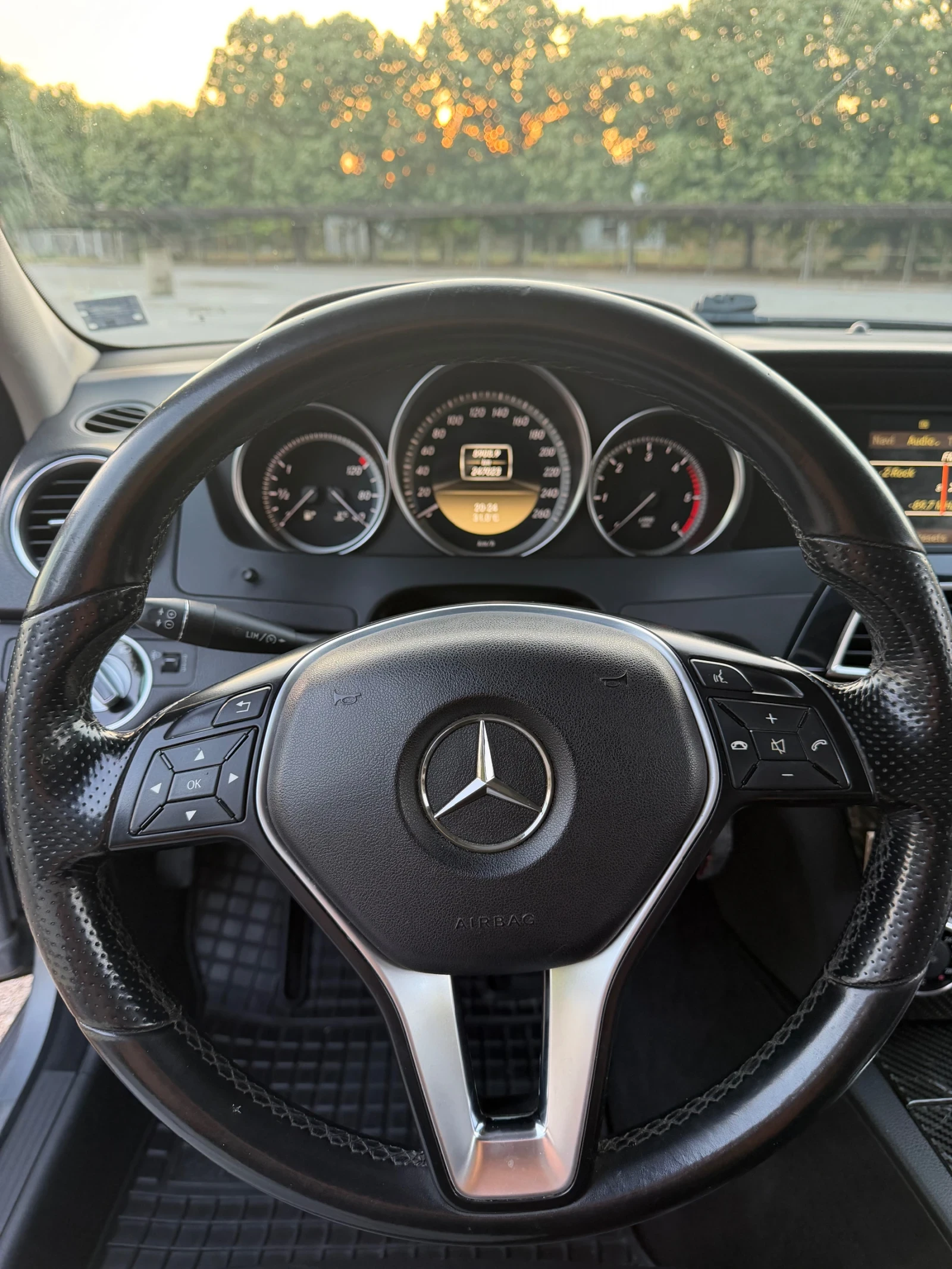 Mercedes-Benz C 220 C220, снимка 16 - Автомобили и джипове - 55335242
