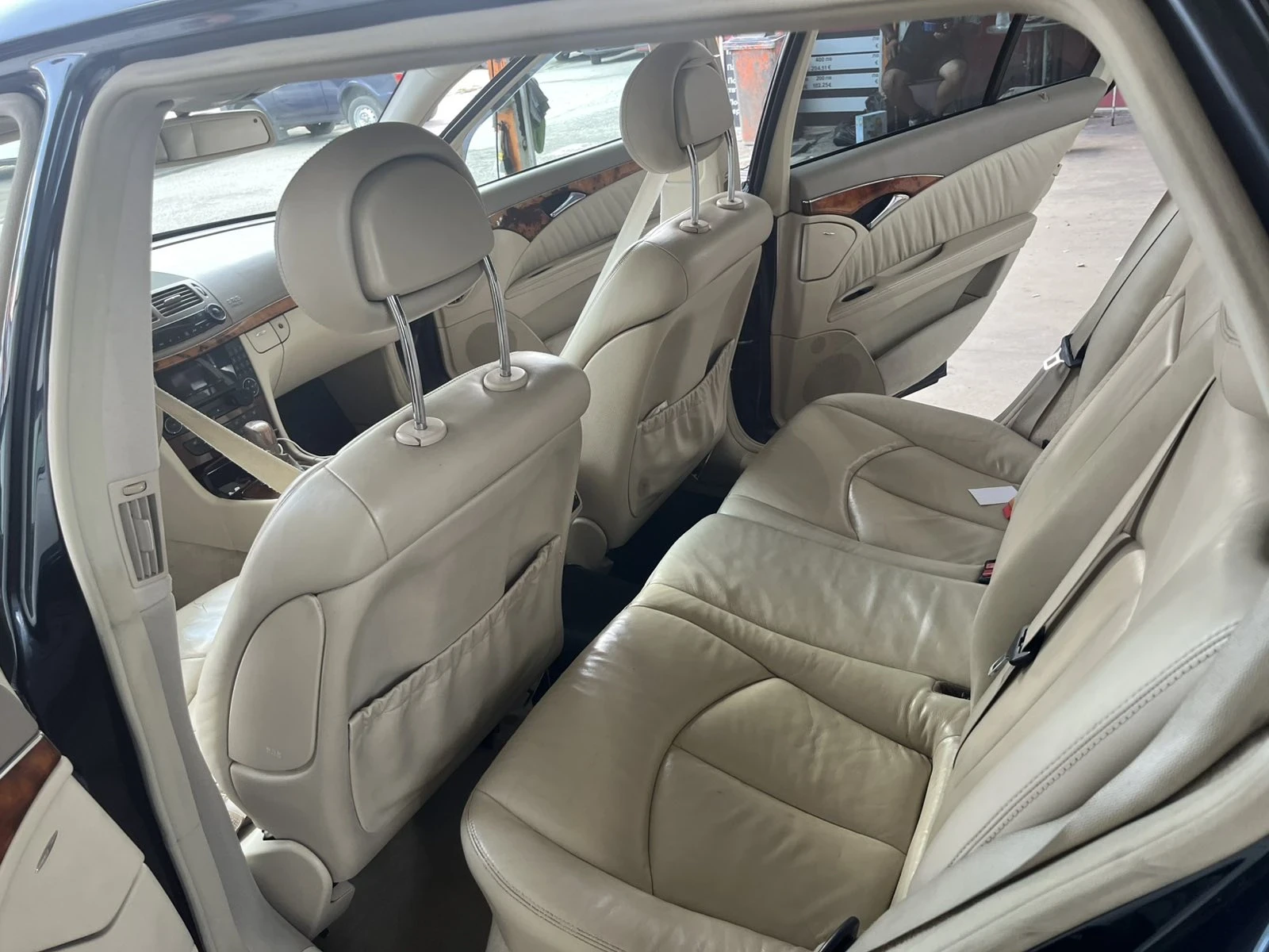 Mercedes-Benz E 500, снимка 6 - Автомобили и джипове - 55386554