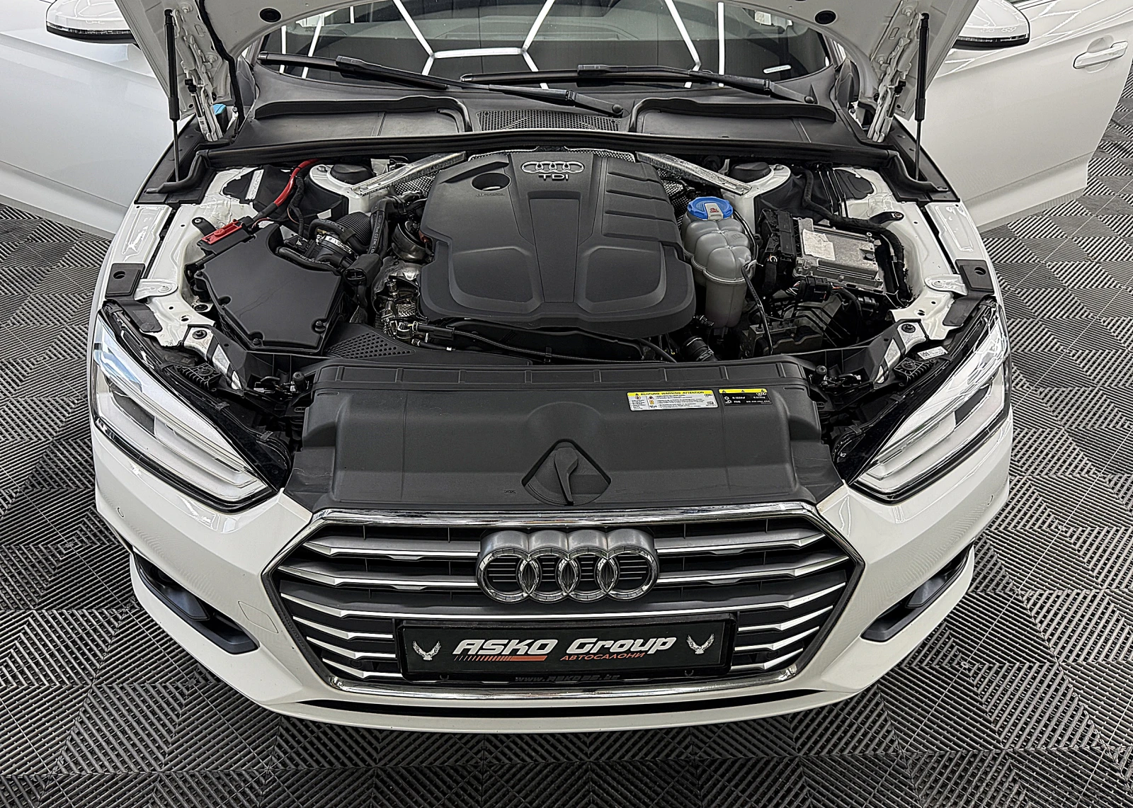 Audi A5 S-line+ + + /GERMANY /KeylessGo/СОБСТВЕН ЛИЗИНГ, снимка 17 - Автомобили и джипове - 55740042