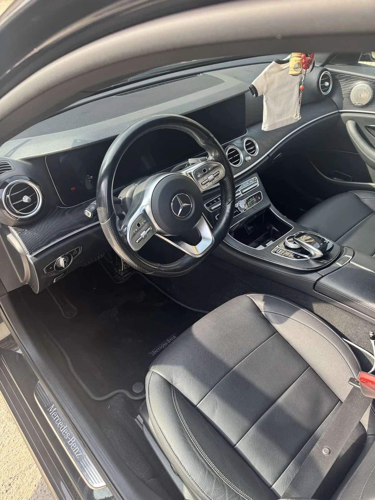 Mercedes-Benz E 220 W-213 AMG-LINE, снимка 10 - Автомобили и джипове - 55746773