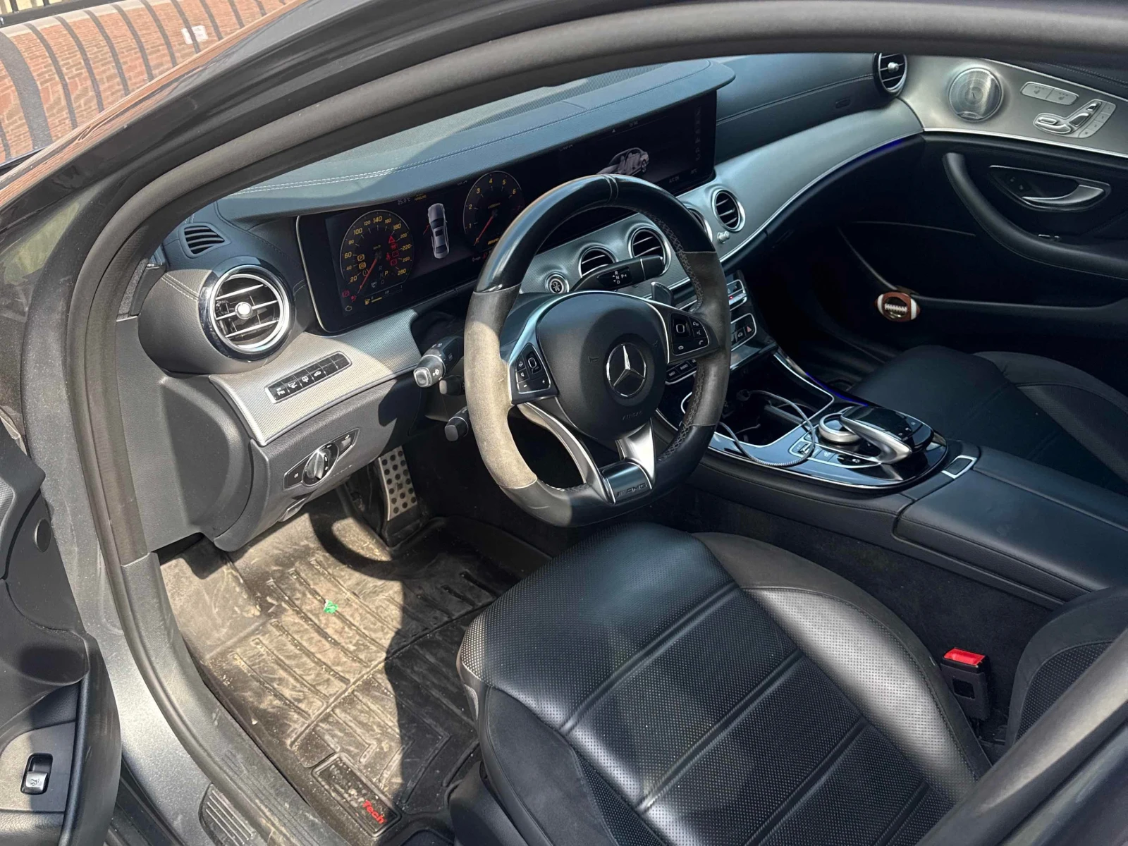 Mercedes-Benz E 43 AMG * CARFAX * ����� �� ����������� | Mobile.bg � ����������� 5