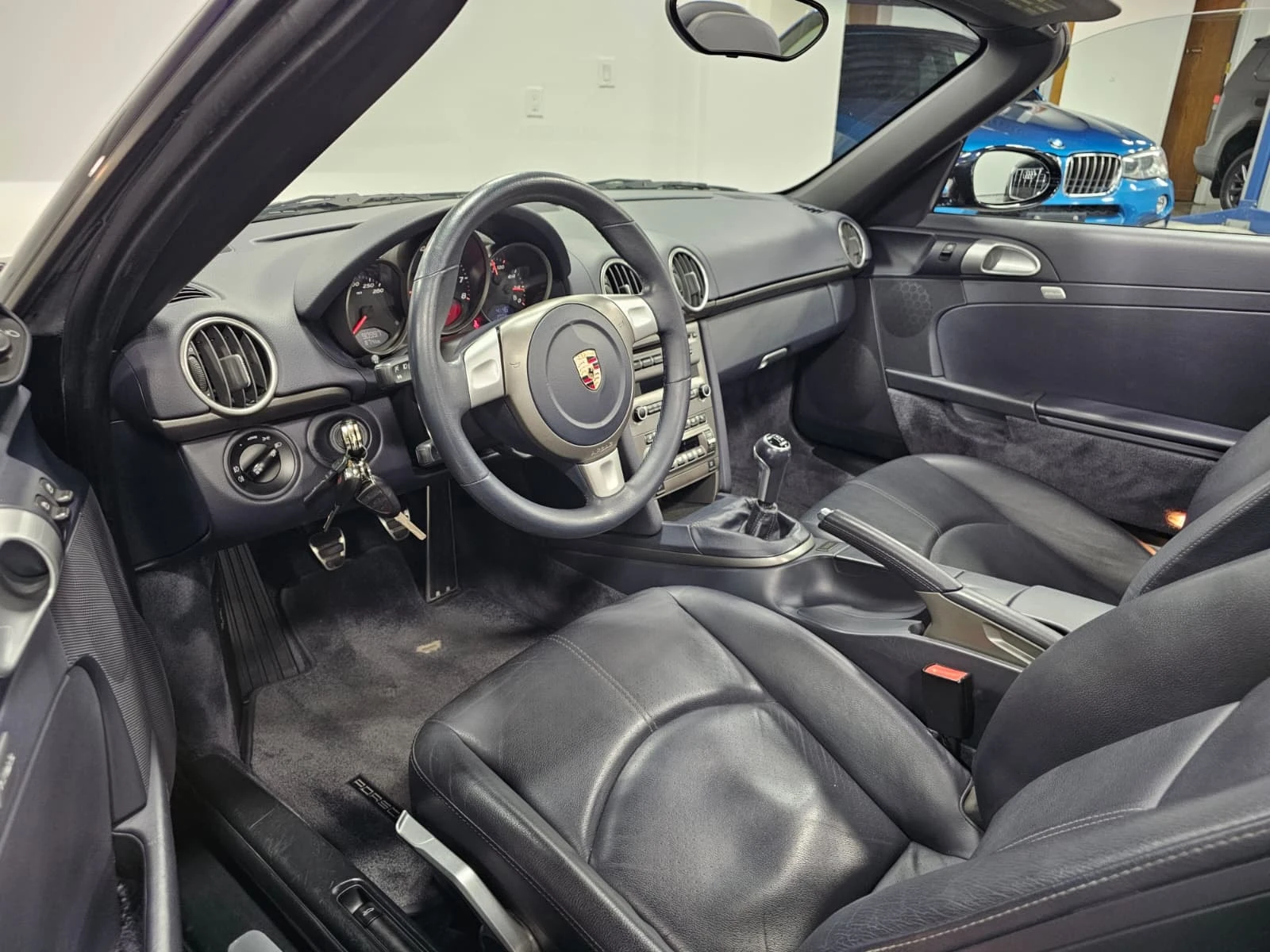 Porsche Boxster 2dr Roadster * CARFAX * АВТОКРЕДИТ * , снимка 5 - Автомобили и джипове - 56099152